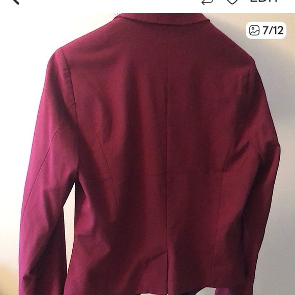 🫶🏾Chic Women's Burgundy Blazer🫶🏾 - Picture 7 of 12